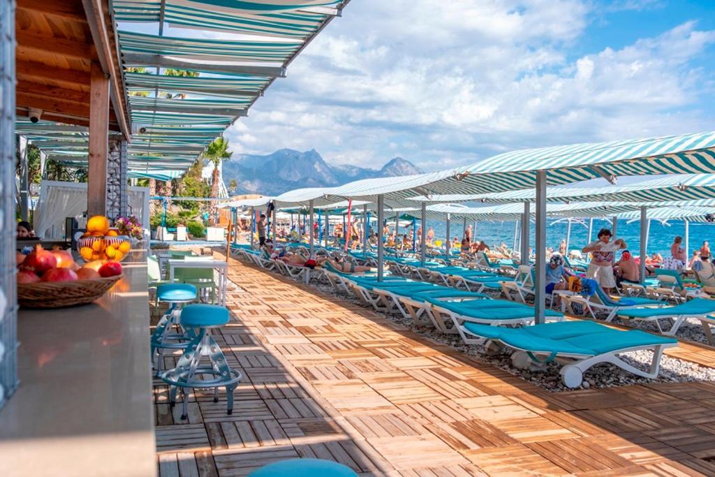 L'Ancora Beach Hotel Кемер Экстерьер фото